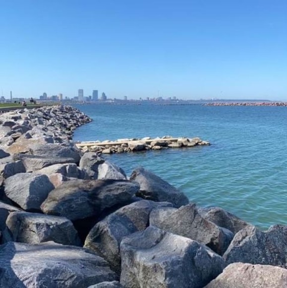 Meet your Posher, Crystal - Picture 1 of 1